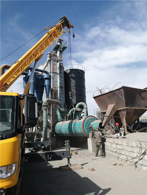 辽阳市设备搬运等各类工程项目中，吊车起着关键作用