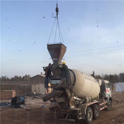 辽阳市“精准瞄准”—— 吊车的 “定位导航” 技术